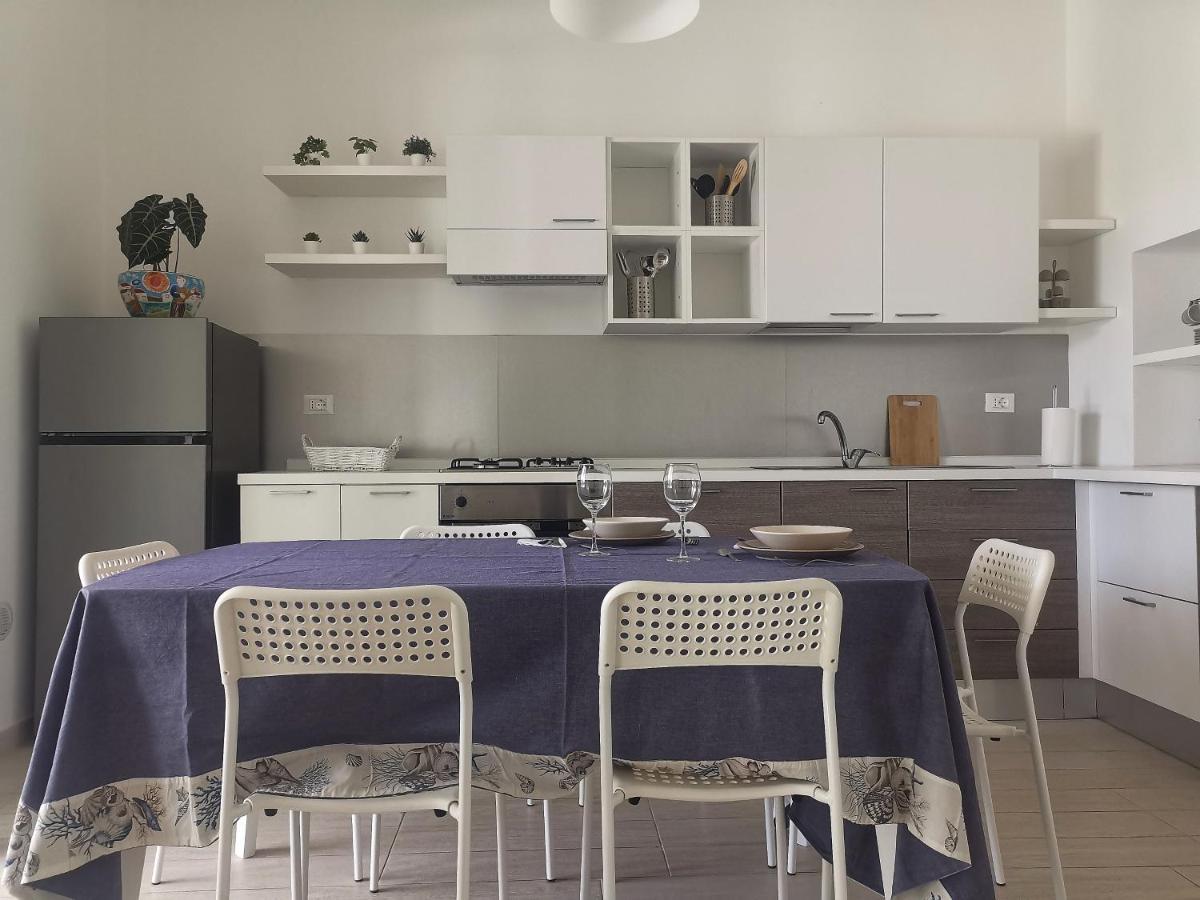 La Casa Dei Capperi - The House Of Capers 1 Apartment อาชิเรอาเล ภายนอก รูปภาพ