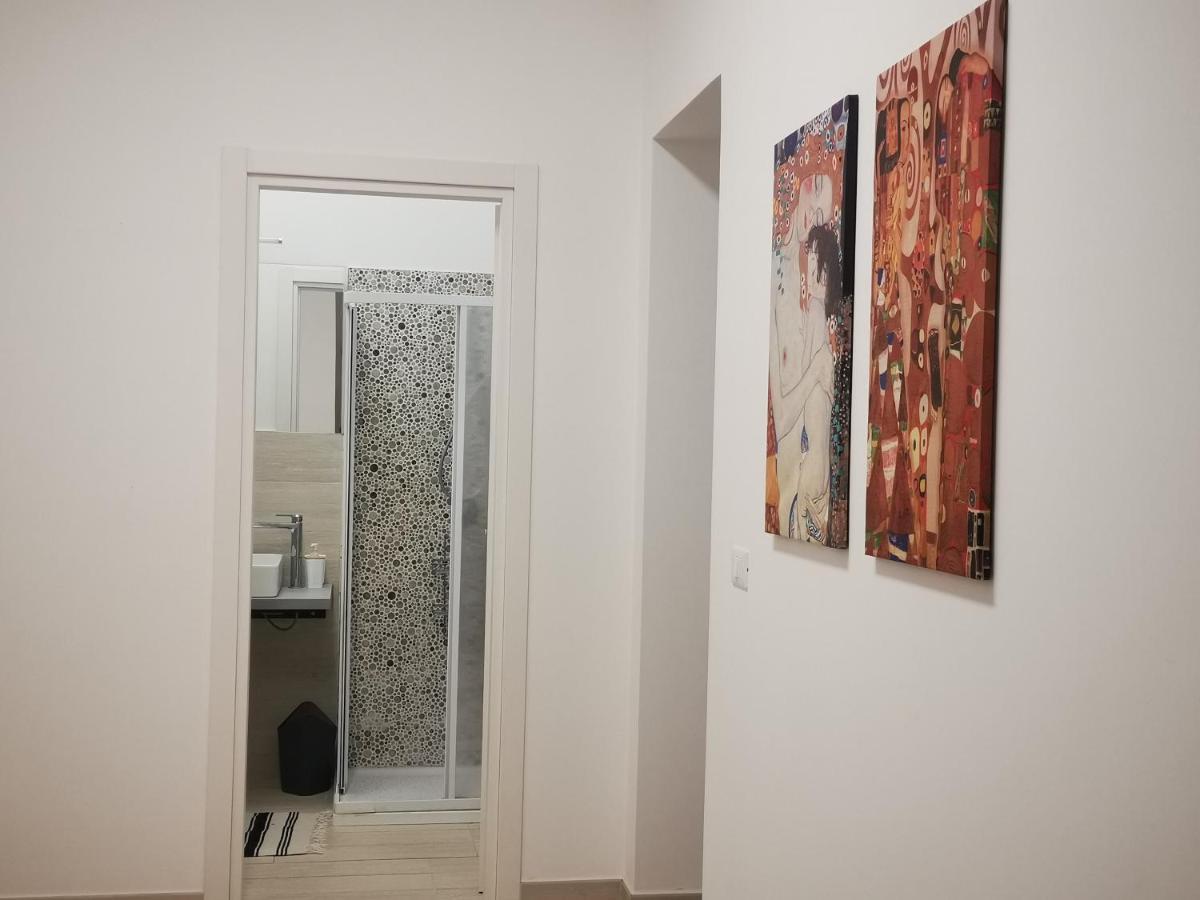 La Casa Dei Capperi - The House Of Capers 1 Apartment อาชิเรอาเล ภายนอก รูปภาพ